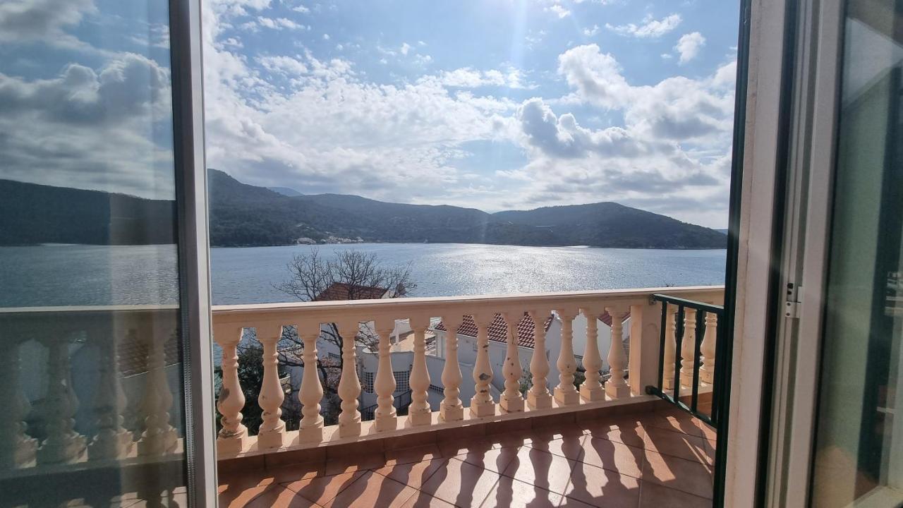 Villa Lukic Apartments スラノ エクステリア 写真