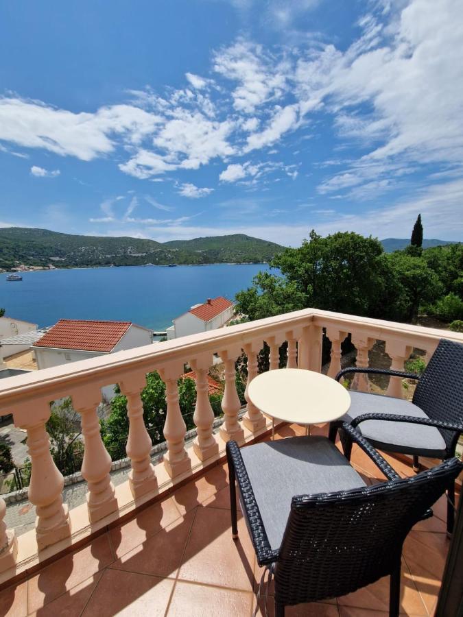 Villa Lukic Apartments スラノ エクステリア 写真