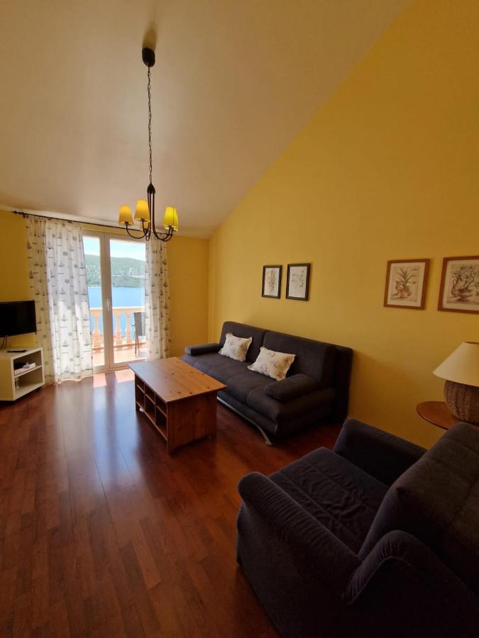 Villa Lukic Apartments スラノ エクステリア 写真